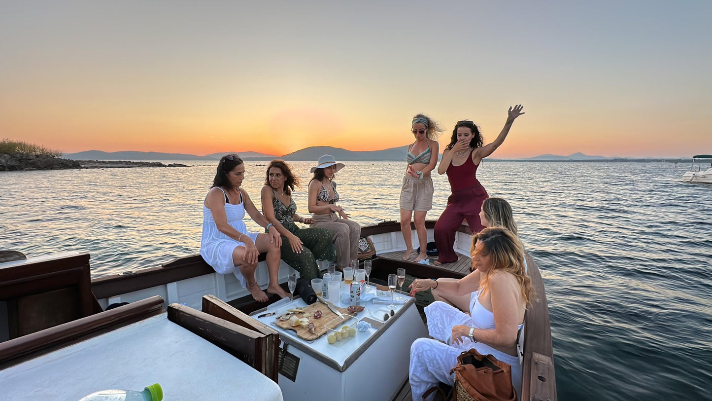 Grup gaudint de l'eixida a la colgada del sol